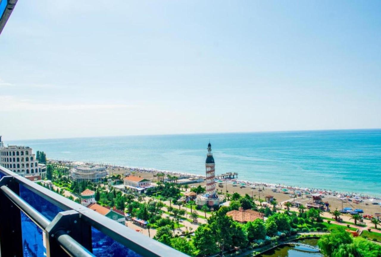 Orbi Sea View Aparthotel Batumi Exterior foto