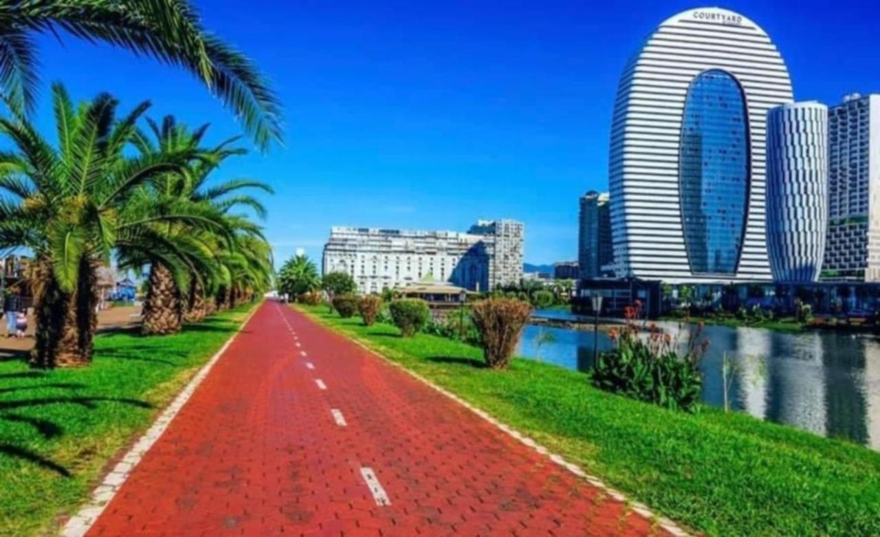 Orbi Sea View Aparthotel Batumi Exterior foto